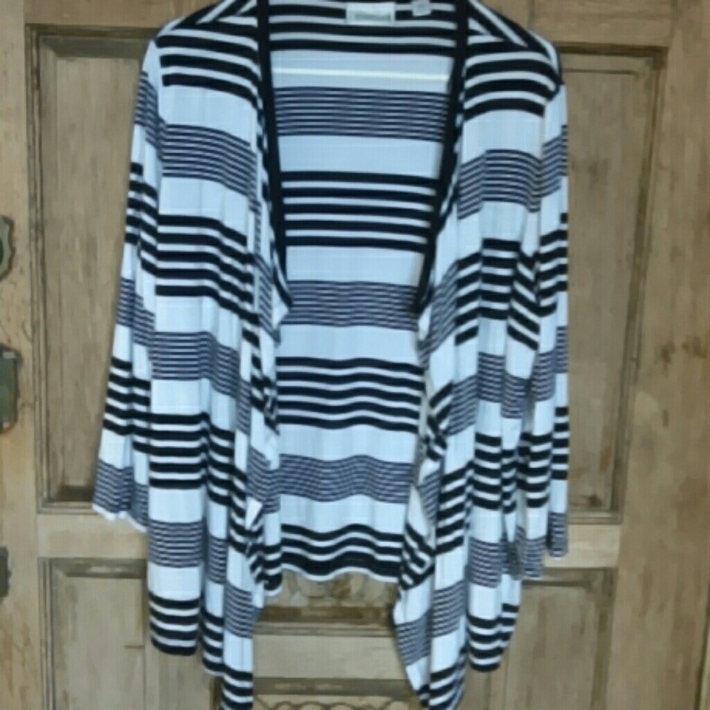 Sweater wrap striped